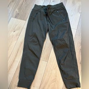 Athleta Trekkie North Jogger